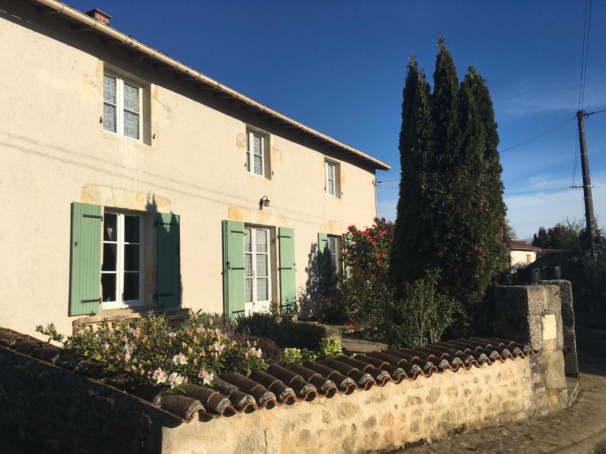 La Maison D'Olives Nouic Екстер'єр фото
