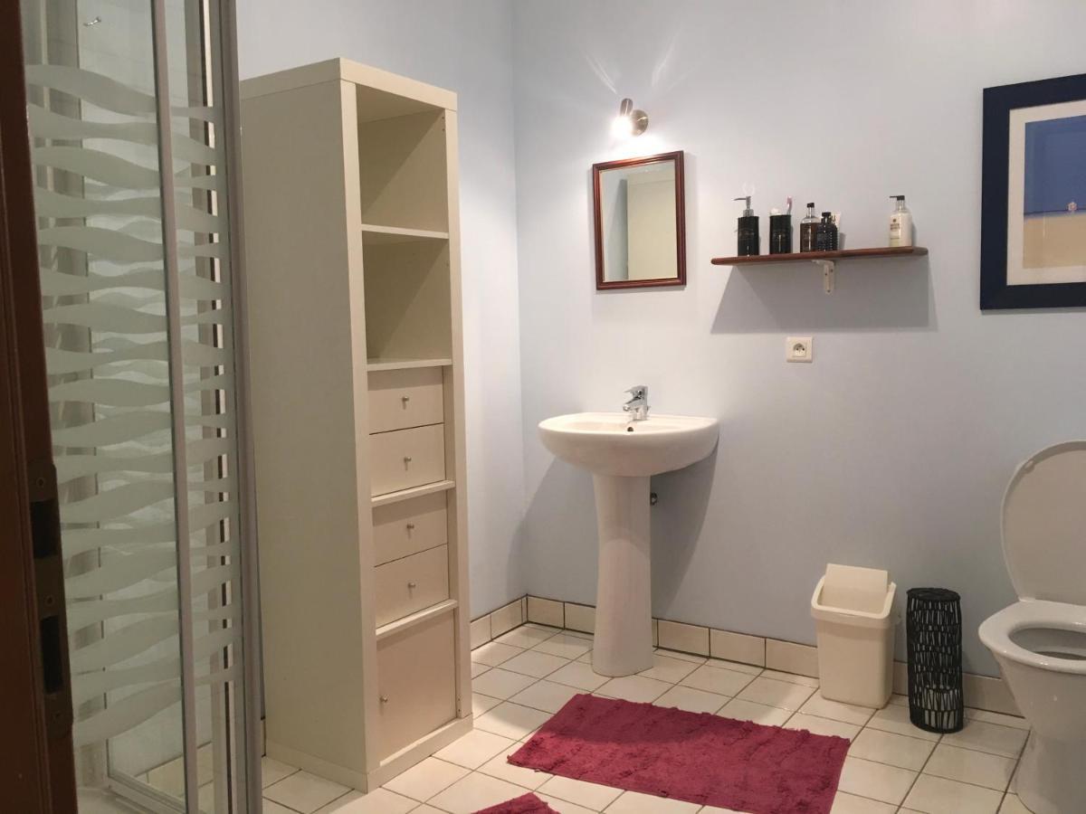 La Maison D'Olives Nouic Екстер'єр фото