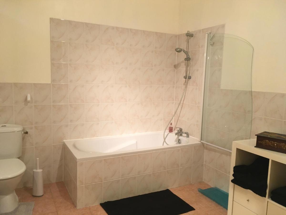 La Maison D'Olives Nouic Екстер'єр фото
